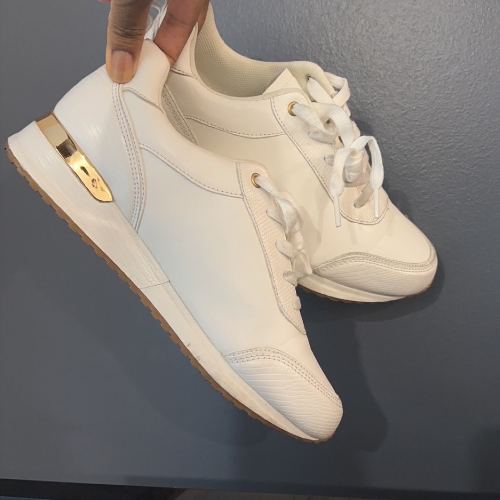 White shoes with some gold bling . Worn once. Size 8🤍